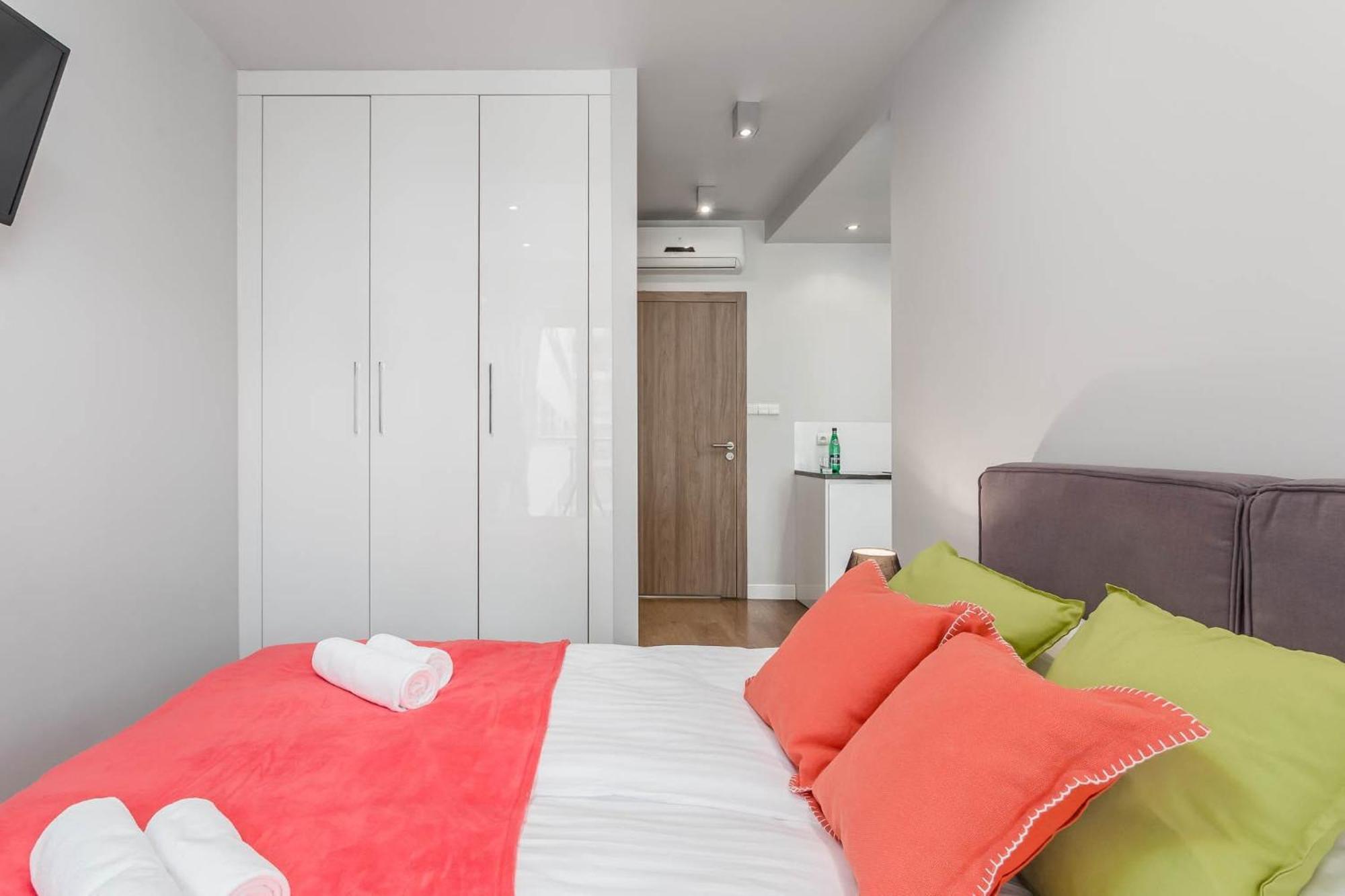 Rent Like Home - Oxygen Wronia 45 II Warsaw Exterior photo