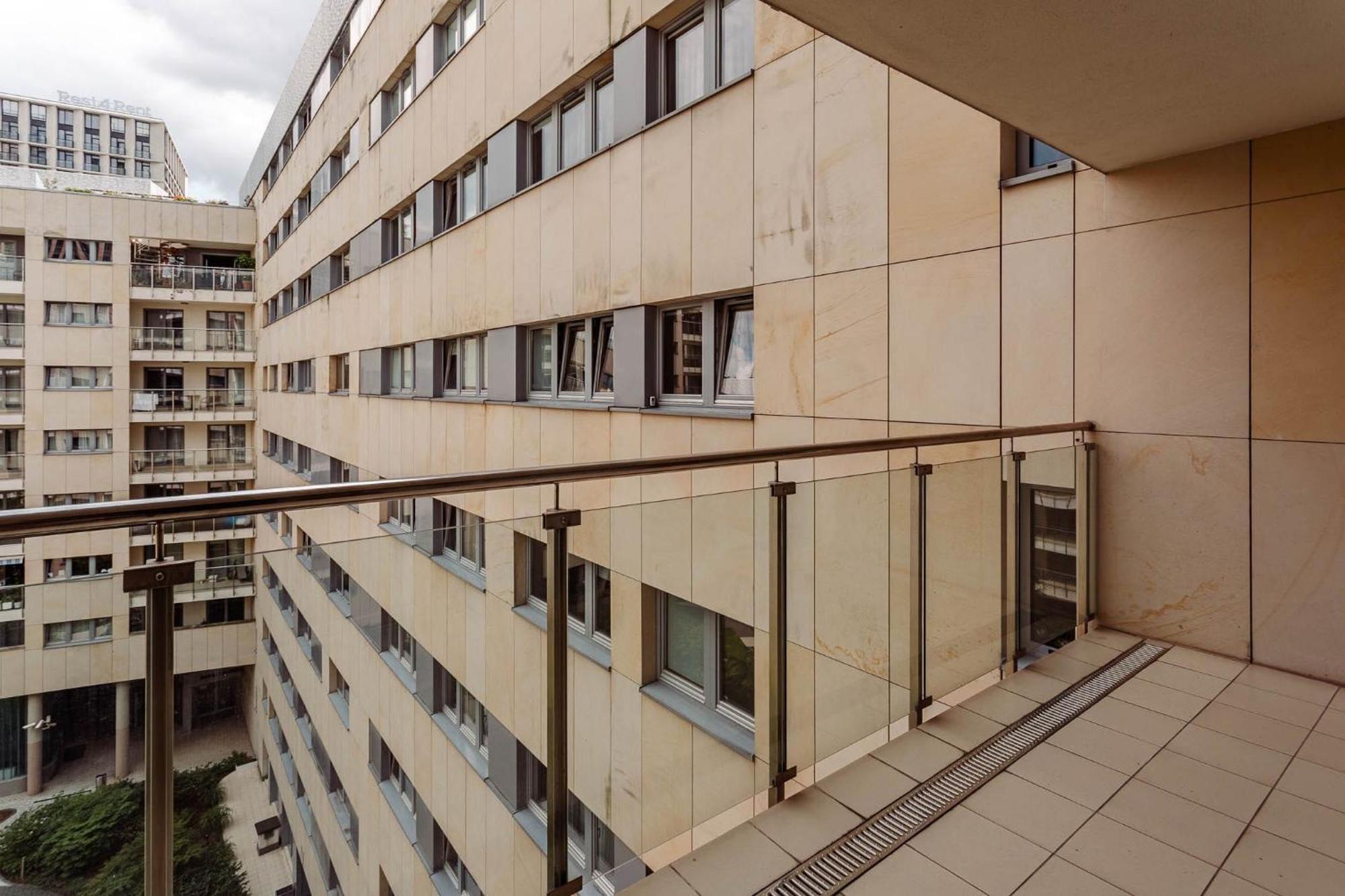 Rent Like Home - Oxygen Wronia 45 II Warsaw Exterior photo