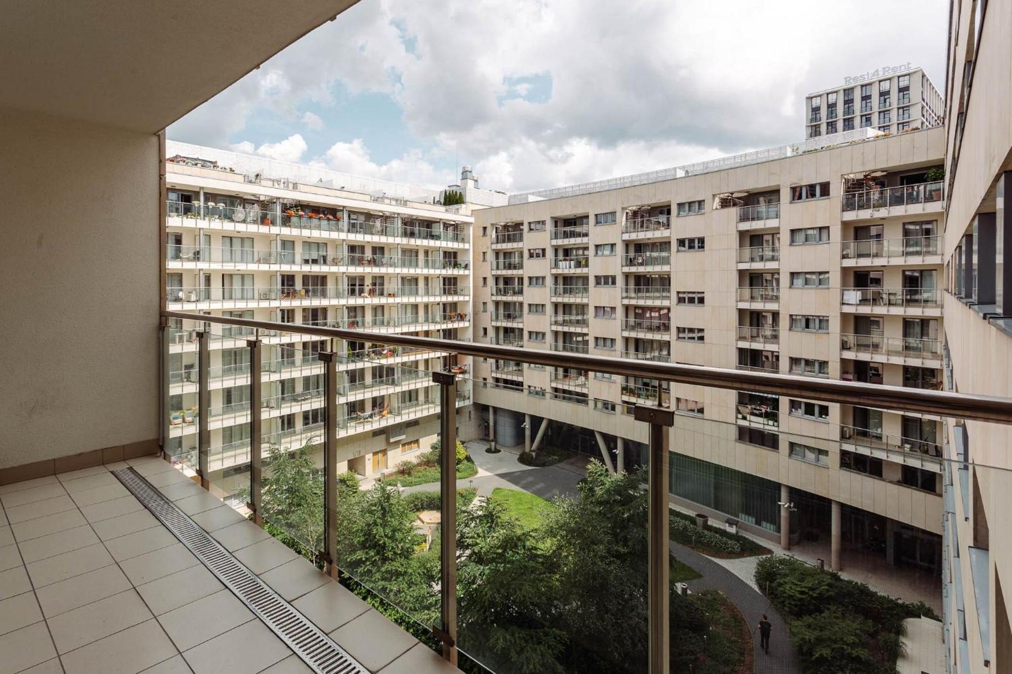 Rent Like Home - Oxygen Wronia 45 II Warsaw Exterior photo